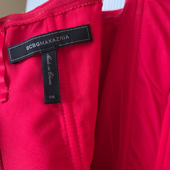 Perfect little red dress BCBG size 6 red one shoulder dress - Picture 6 of 6